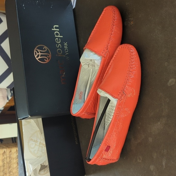 New!  Marc Joseph loafer - Picture 2 of 7